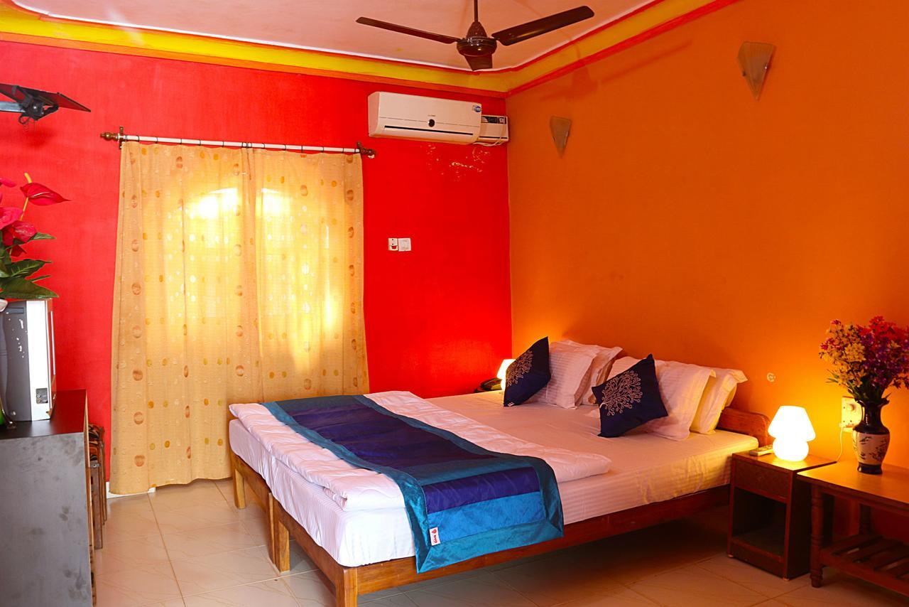 Dreams Palm Beach Resort Calangute Exterior foto